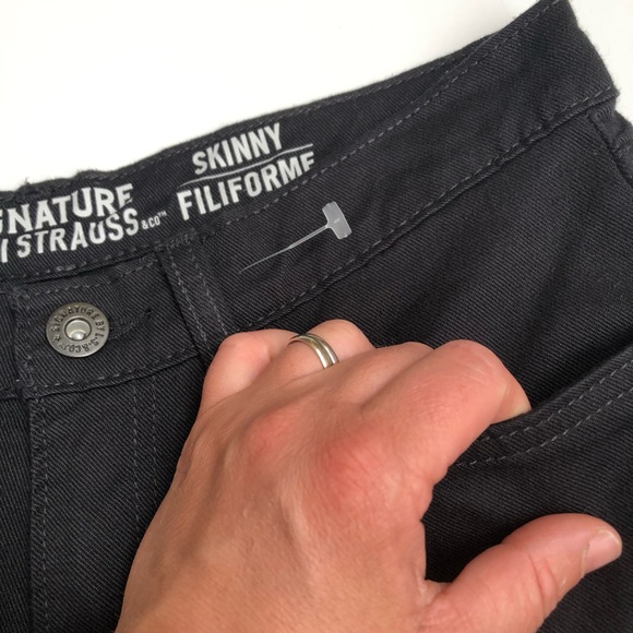 Signature by Levi Strauss & Co. Men’s Skinny Jeans - Picture 15 of 16